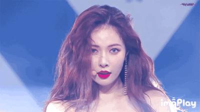 预防脱发秃头,经常脱发的秃头女孩该如何自救