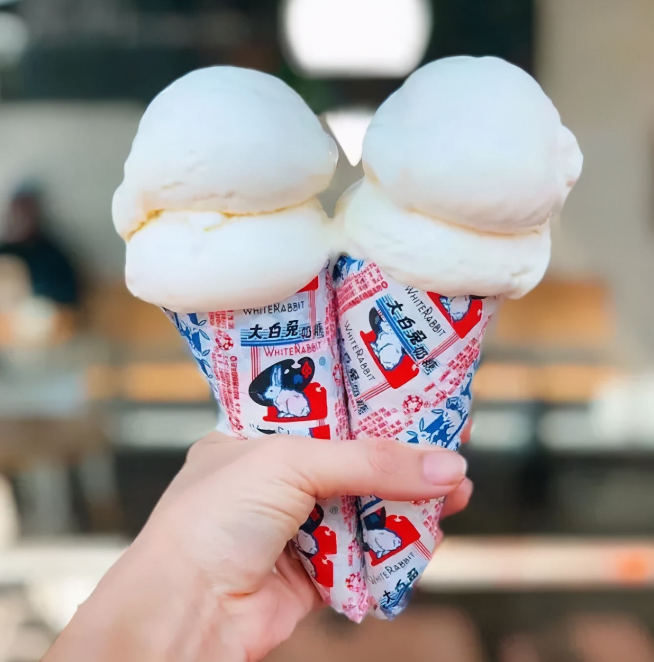 老外都爱来中国买手机壳？看完我笑吐了：谢谢外国友人提供致富路