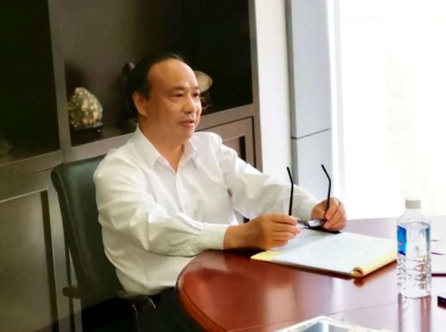 最推崇任正非，要做照明业“苹果”，王冬雷旗下*ST德豪巨亏40亿