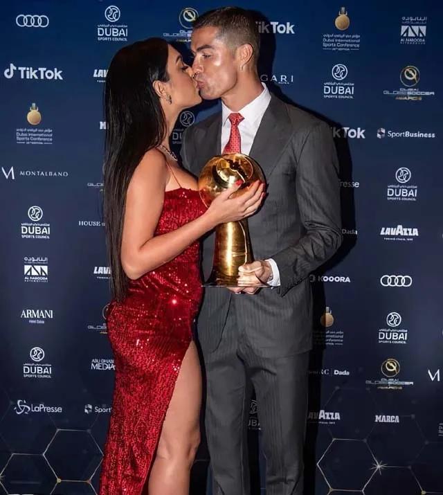 c罗当选世纪最佳,c罗当选fifa世纪最佳球员