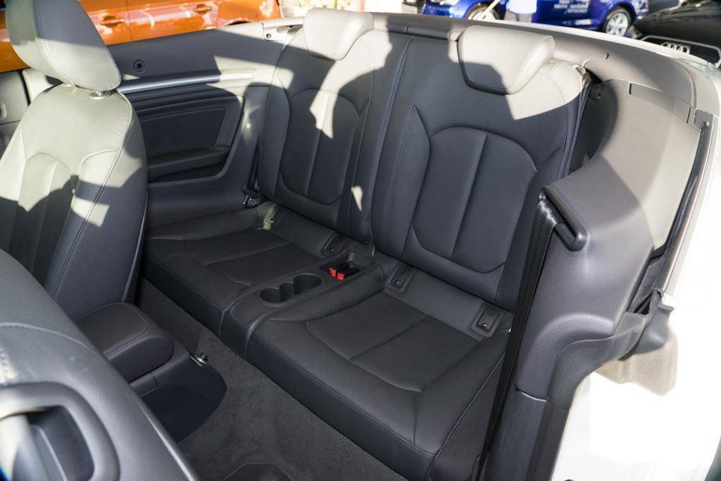 宝马2系和奥迪a3的敞篷跑车,奥迪a3敞篷版多少钱