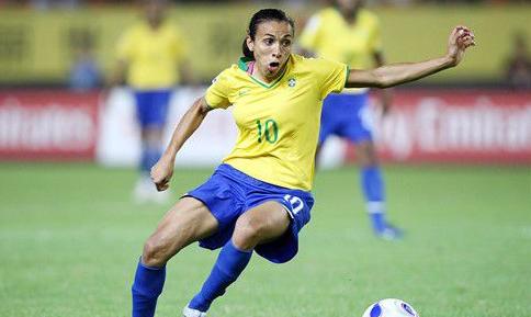 世界足球第一人贝利,贝利是最伟大的球员吗