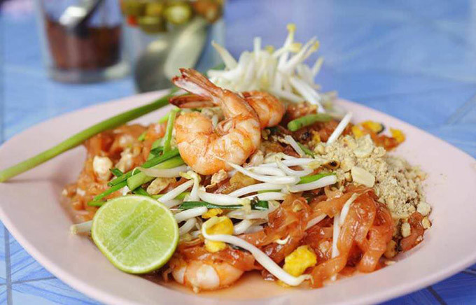 曼谷joddfairs夜市水果西施,曼谷滨河夜市和考山路夜市哪个好