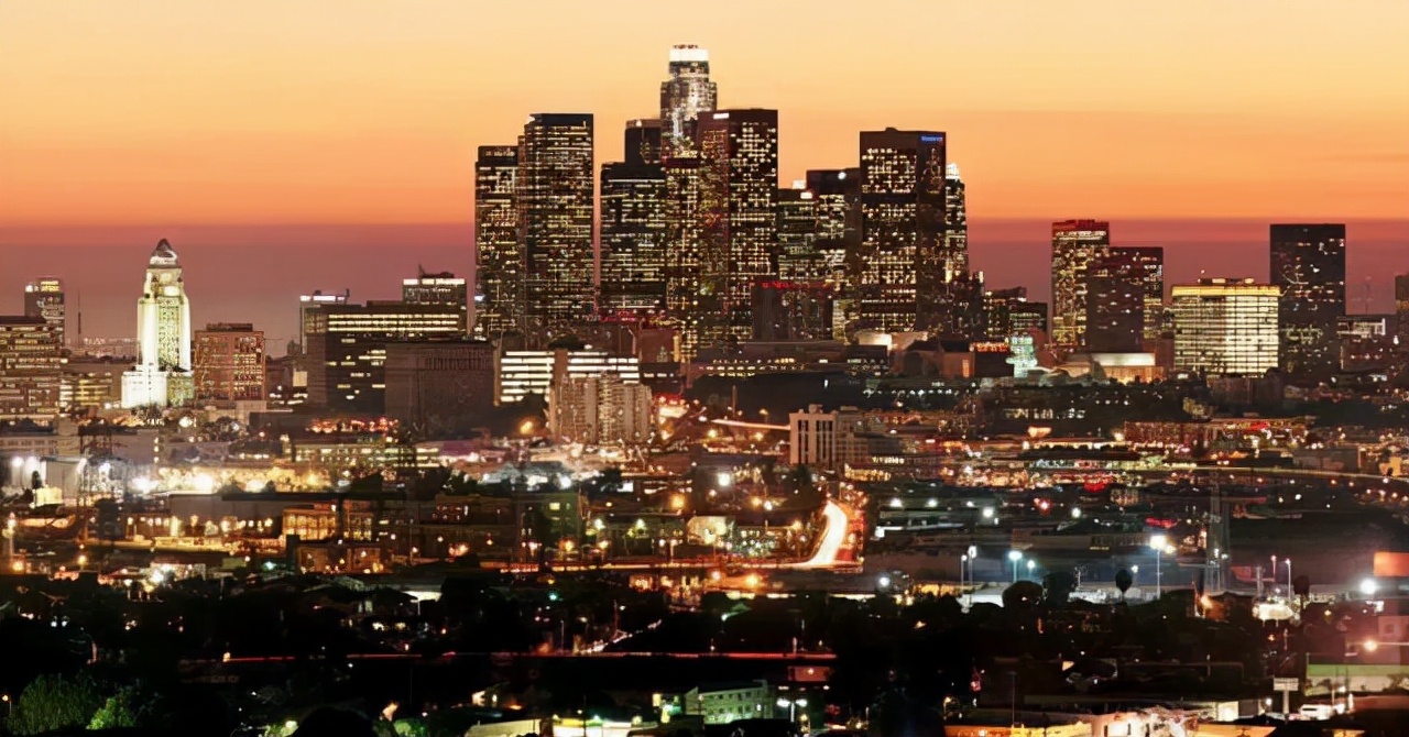 乔布斯和比尔盖茨的第一次交锋,乔布斯比尔盖茨硅谷传奇