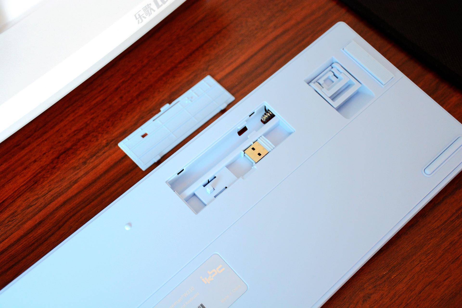 ikbcw200键盘,ikbc机械键盘w200与w210哪个好