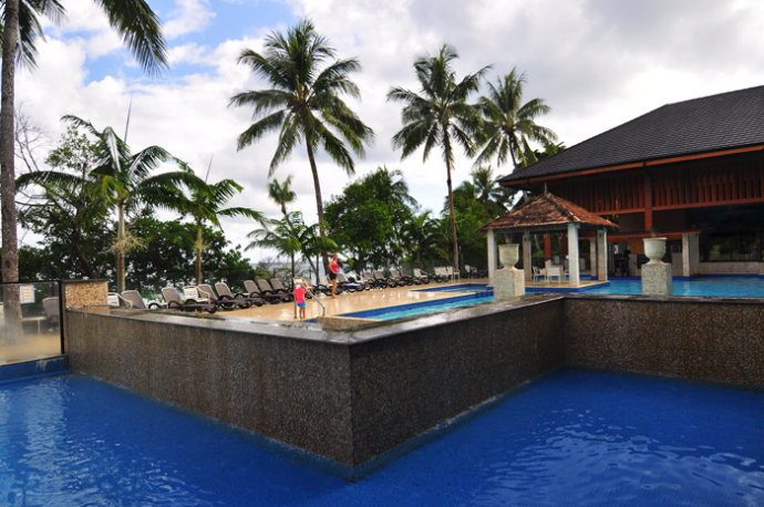 全民热遗｜大堡礁上有个翡翠岛，绝美好玩，还是海龟康复中心