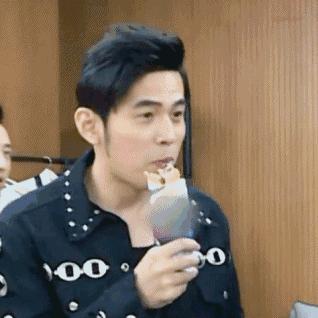 雷佳音最新代言,雷佳音帅气代言