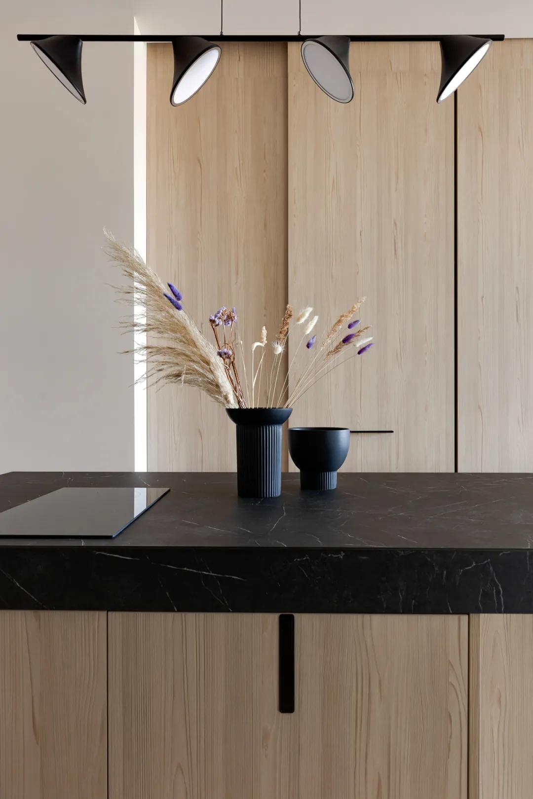 顶层挑高复式轻奢风格,香港天汇顶层复式