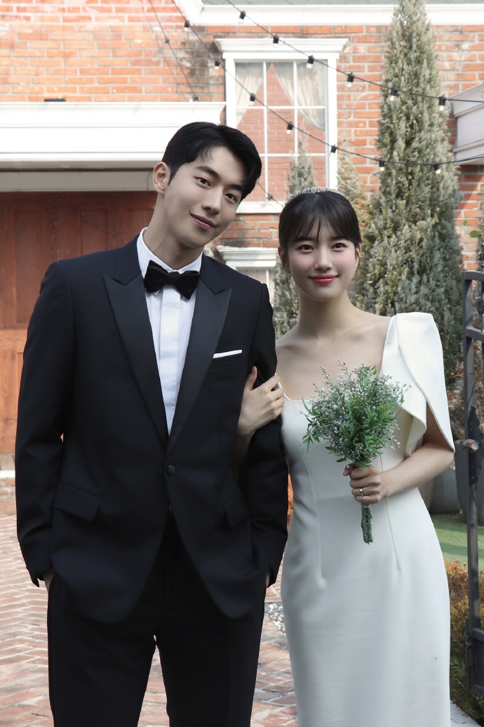 韩国女生皮肤白到发光的方法,韩国女生皮肤日常护理