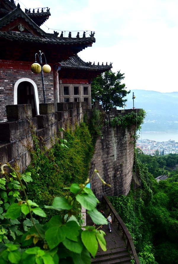 云阳历史景点磨盘寨,江阴江防要塞