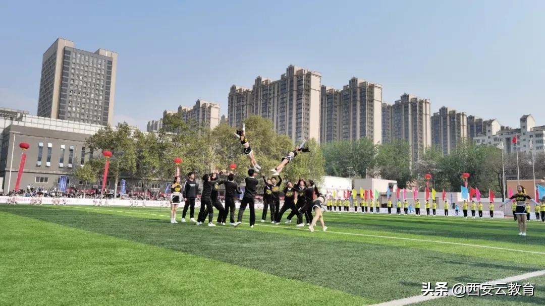 闄曞笀澶уゥ鍥鏍″暒鍟︽搷,鏍￠槦瓒崇悆楂樺厜鏃跺埢