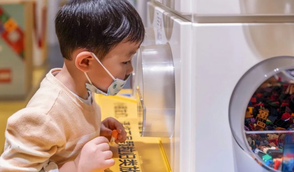 北京王府井乐高旗舰店视频,乐高王府井旗舰店定制小人