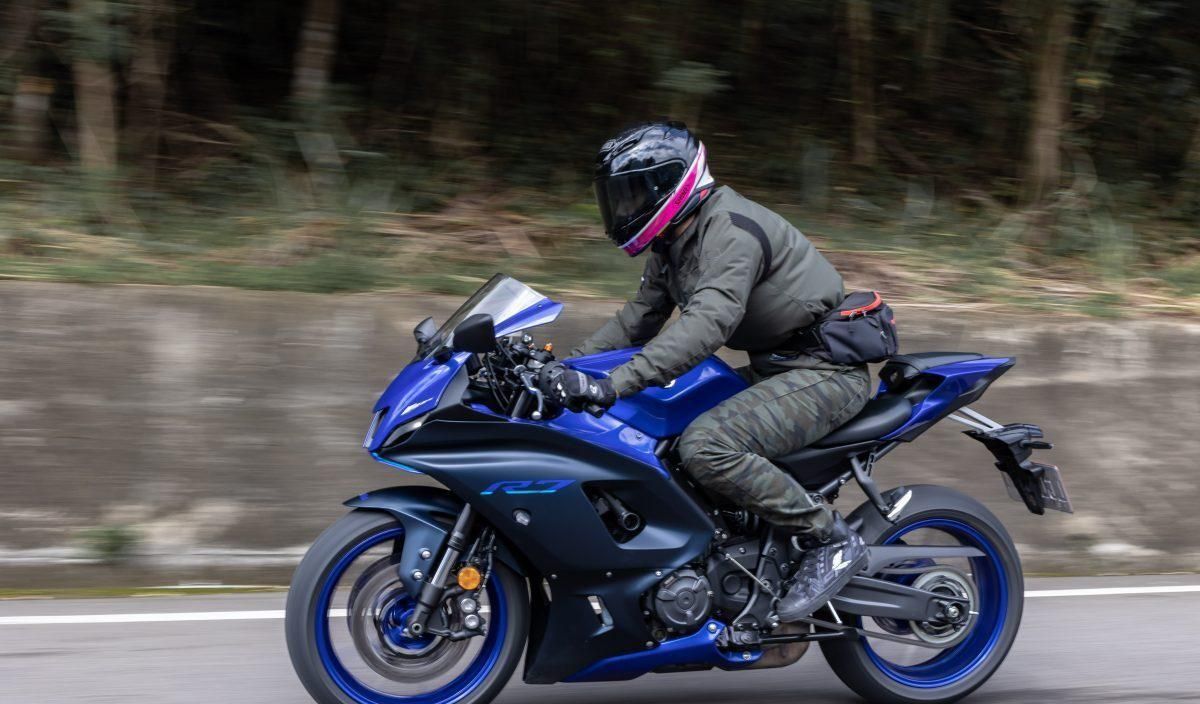 雅马哈r7马力机测试,雅马哈r7座高测试