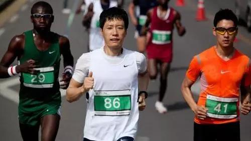 百马科普丨不能出门运动？十部经典电影安抚你骚动不安的心