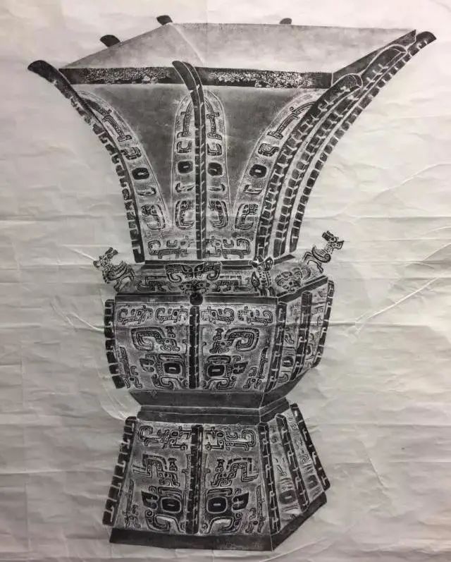 商晚期青铜器龙形觥图文,商代鸟兽纹觥