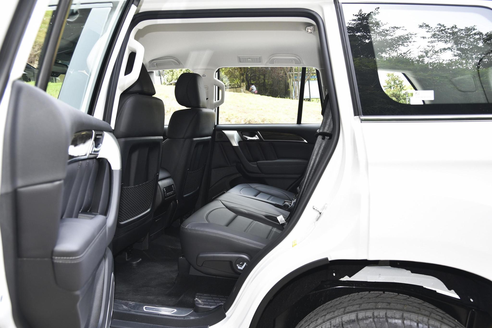 20万左右买中大型SUV，这3款是首选，2.0T配四驱，家用自驾两不误