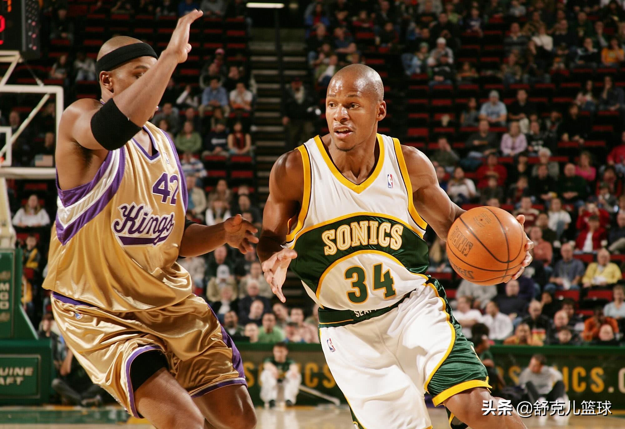 巅峰时期雷阿伦和汤普森谁厉害,汤普森超强无球跑位