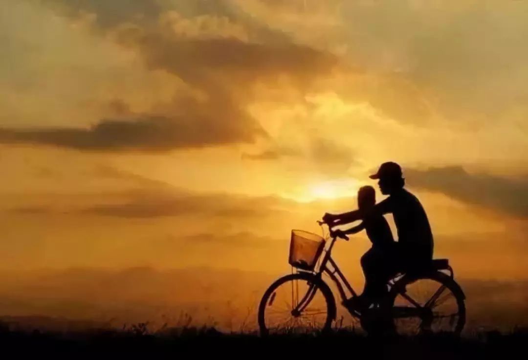 10个短篇故事短到极致却催人泪下,100个催人泪下的短篇小故事