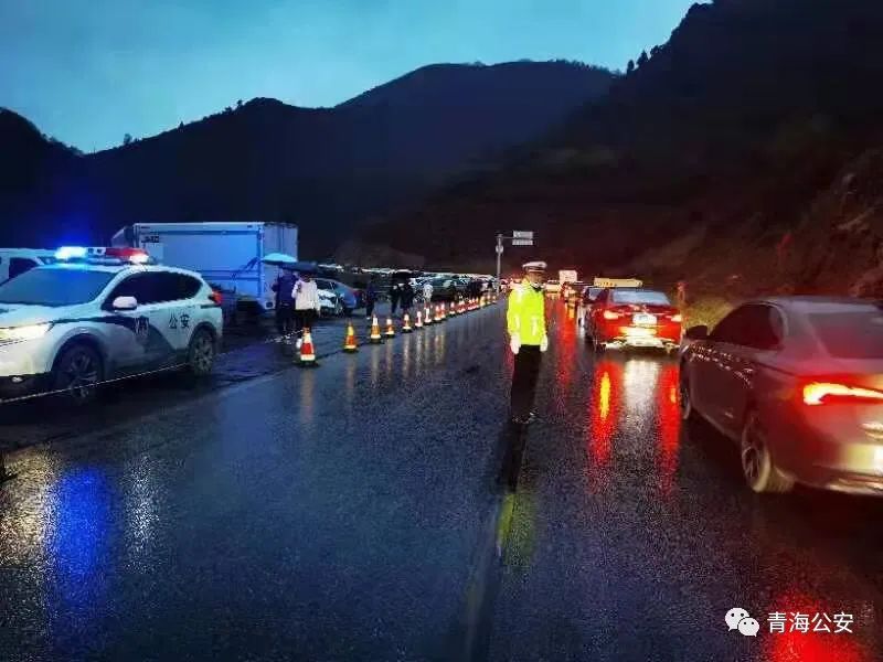 祝福祖国守护百姓健康,祝福祖国繁荣昌盛我在岗