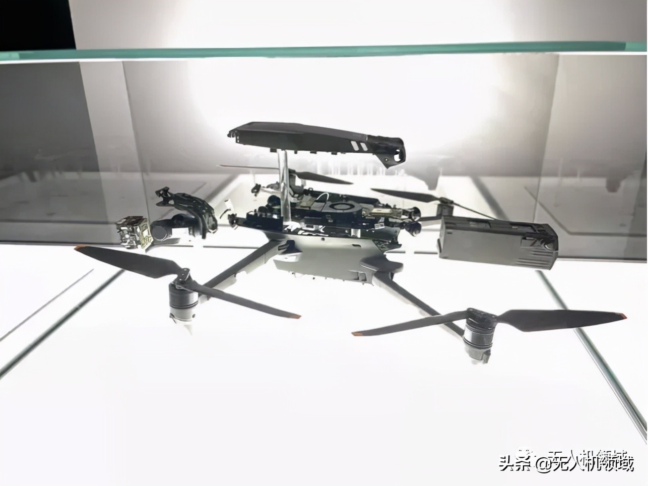 大疆mavic2变焦版与air3,大疆mavic3大师版和正常区别