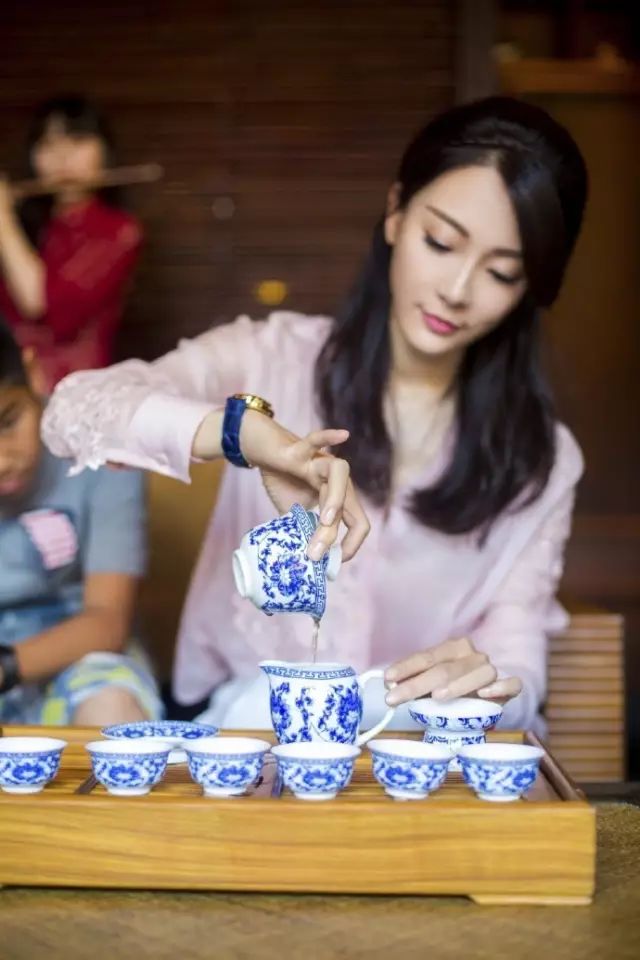 陈数岁月从不败美人原声,陈数岁月从不败美广告原图