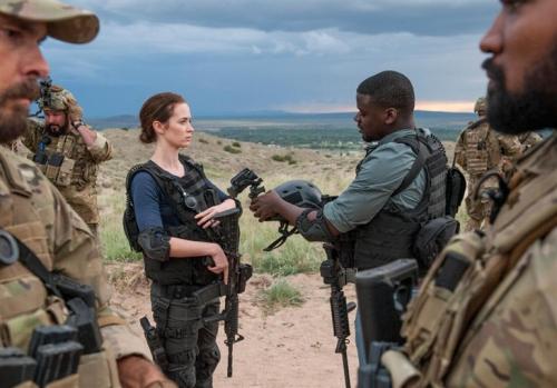 偷渡的墨西哥人，真的是美国的“吸血虫”吗