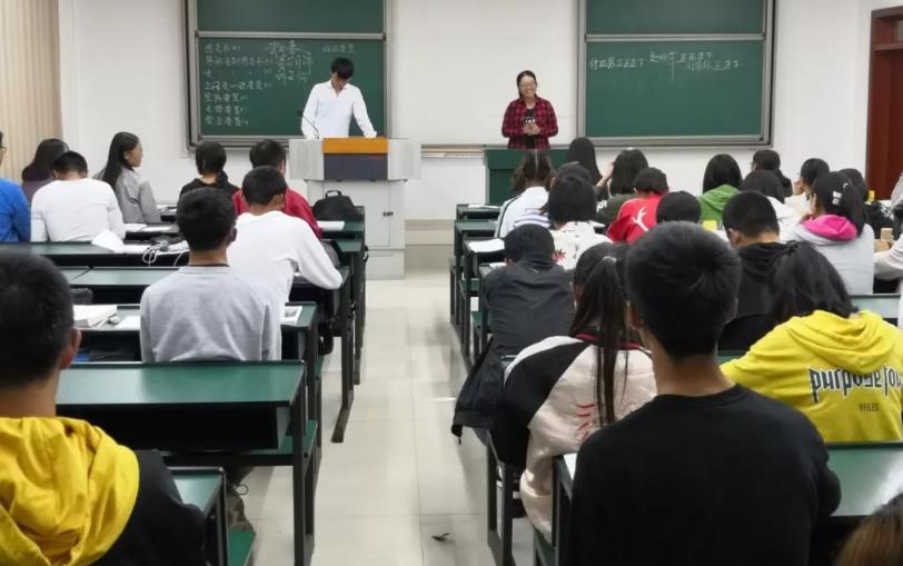 大学里哪个“班委职位”值得竞选？辅导员说出想法，值得学生借鉴