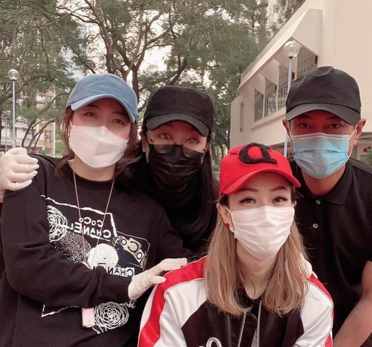 郑秀文和钟楚红同框合影,郑秀文钟楚红为啥成闺蜜