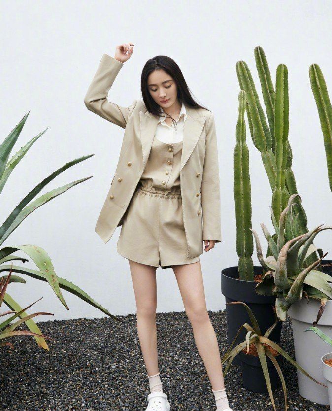 杨幂同款洞洞鞋鞋高多少,杨幂同款crocs洞洞鞋价格