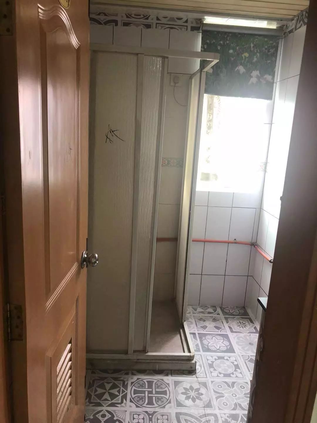 美女老板改装自述：从老旧房到精致办公室，这期间的经历我想说