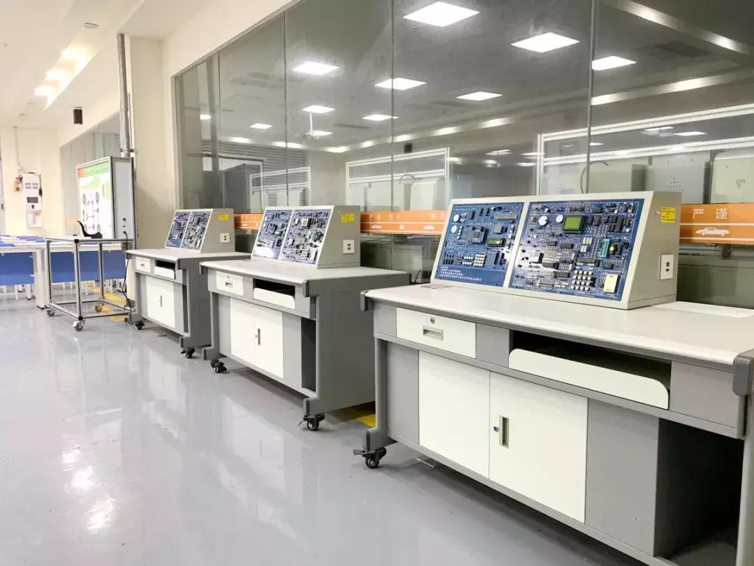 汽车专业实训室,汽车工程实训基地