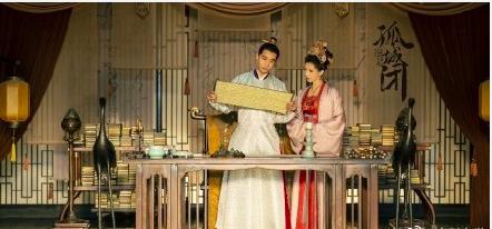 湖南卫视综艺节目单王凯,王凯参加金鹰表演什么节目