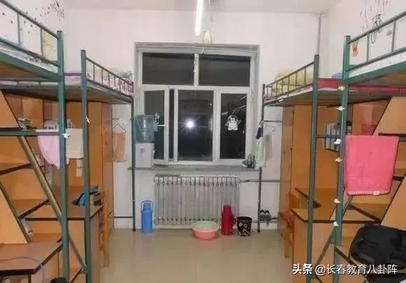 全国高校宿舍奢华排行,各个学校宿舍大比拼