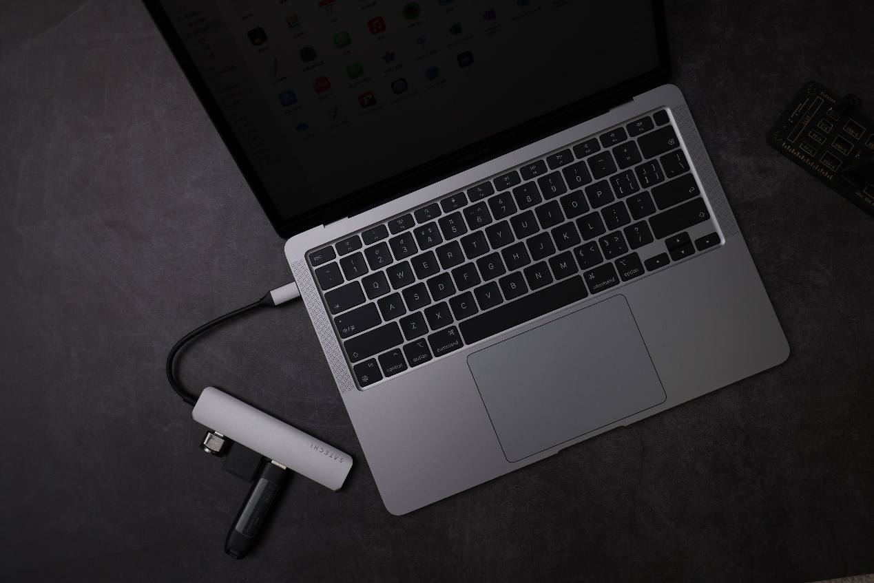 买了macbookair还要买啥,苹果macbookpro哪一款扩展坞好用