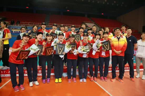 天津女排vs恒大女排,中国有名的排球俱乐部