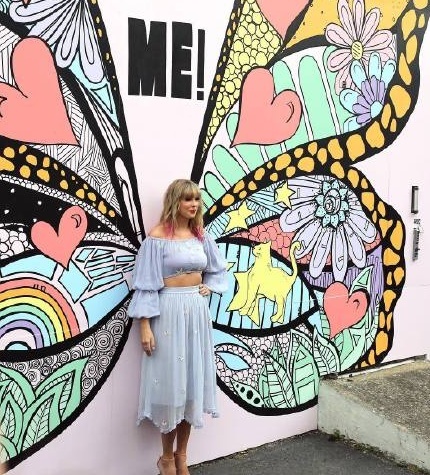 霉霉taylorswift新专辑销量,霉霉taylorswift2010年巡演