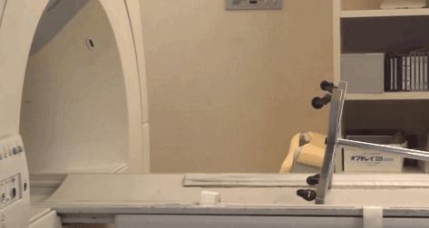 危险危险危险，去医院看病却吃了一记致命「电磁炮」？