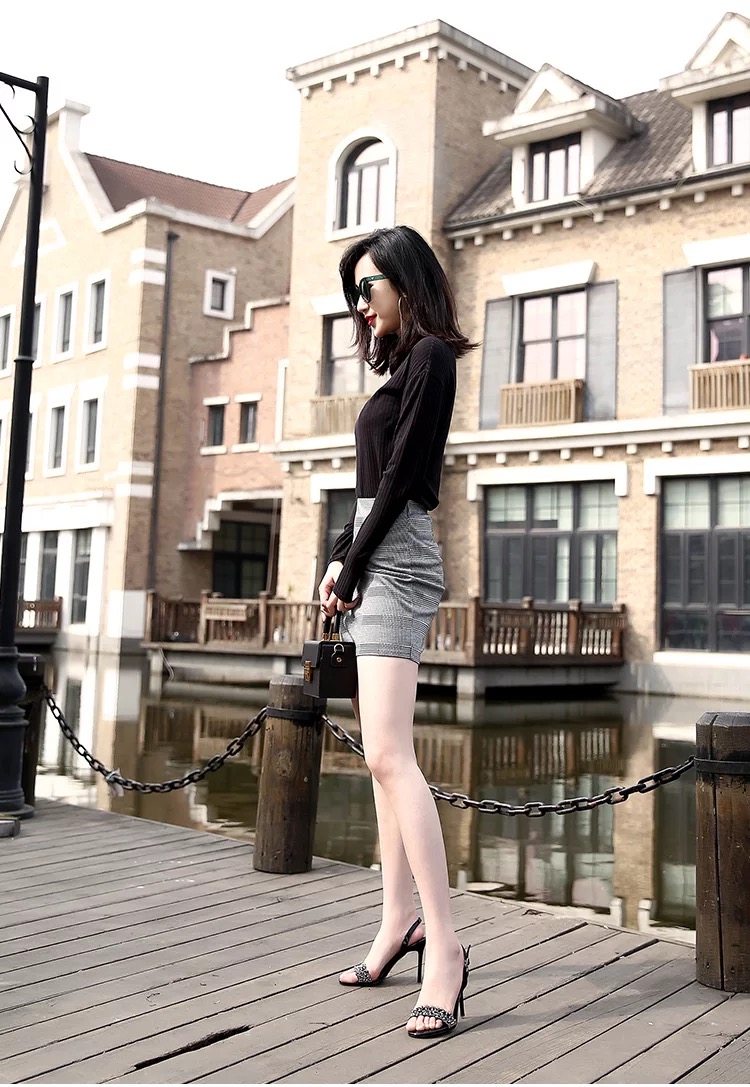 闪亮亮高跟鞋凉鞋,夏季新款尖头中跟气质水钻凉鞋