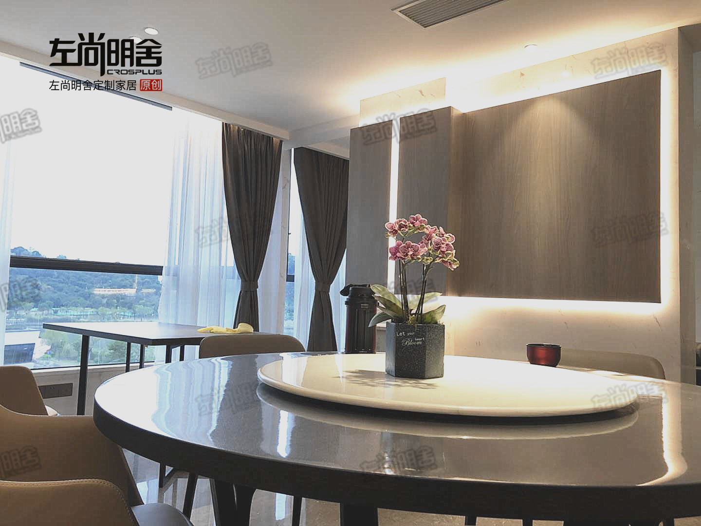 同事总是学我模仿我怎么办,同事总是模仿我穿衣打扮