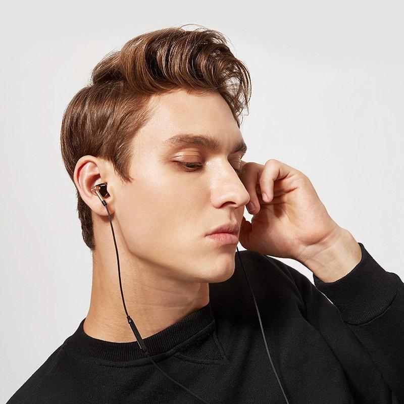 jbl耳机和漫步者耳机哪个性价比高,beats耳机和森海塞尔耳机哪个好