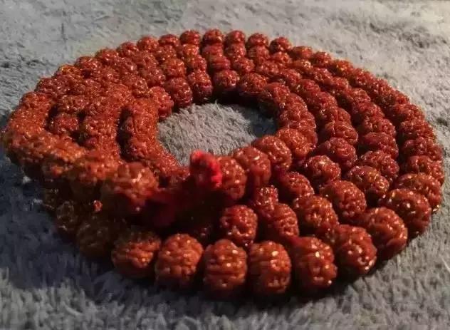 野生核桃包浆是牛筋红吗,牛筋红怎么包浆