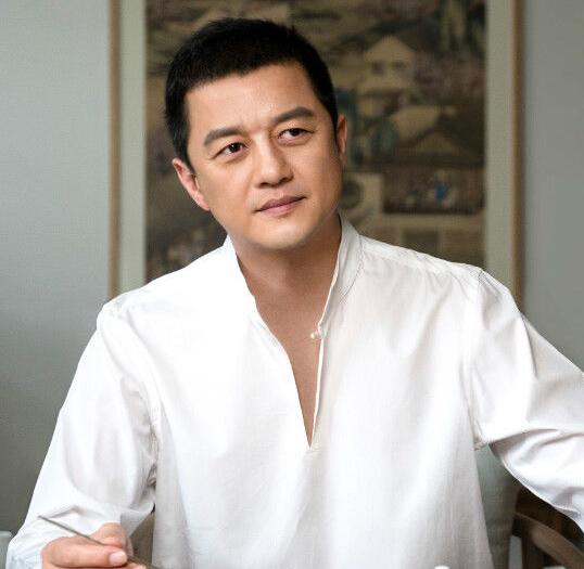 李菁菁宣布退圈带娃，任泉专注经商，黄海波却因丑闻离开娱乐圈