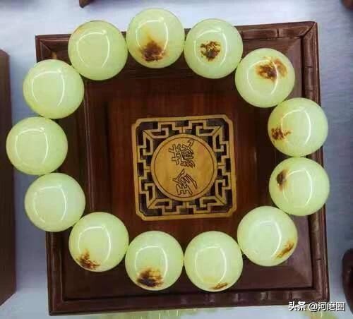 那位玩木串杂项花了三四十万的主，如果花在河磨玉上会咋样