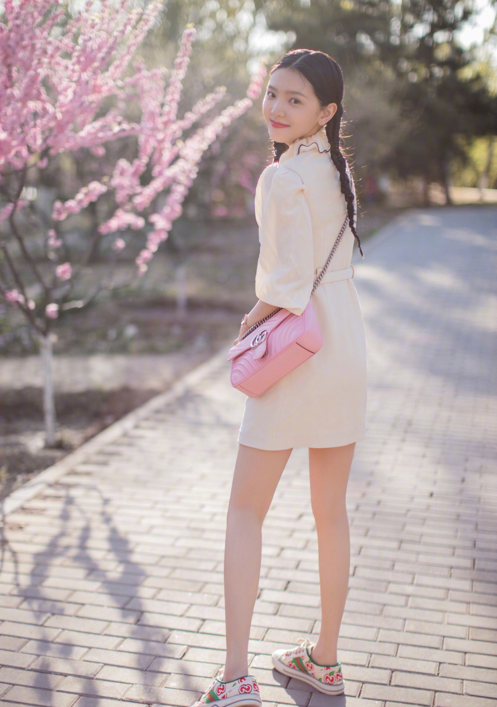 gucci水桶包2017倪妮,倪妮gucci水桶包