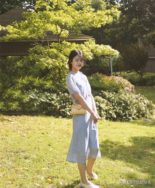 碎花连衣裙有哪些风格,碎花连衣裙显得土
