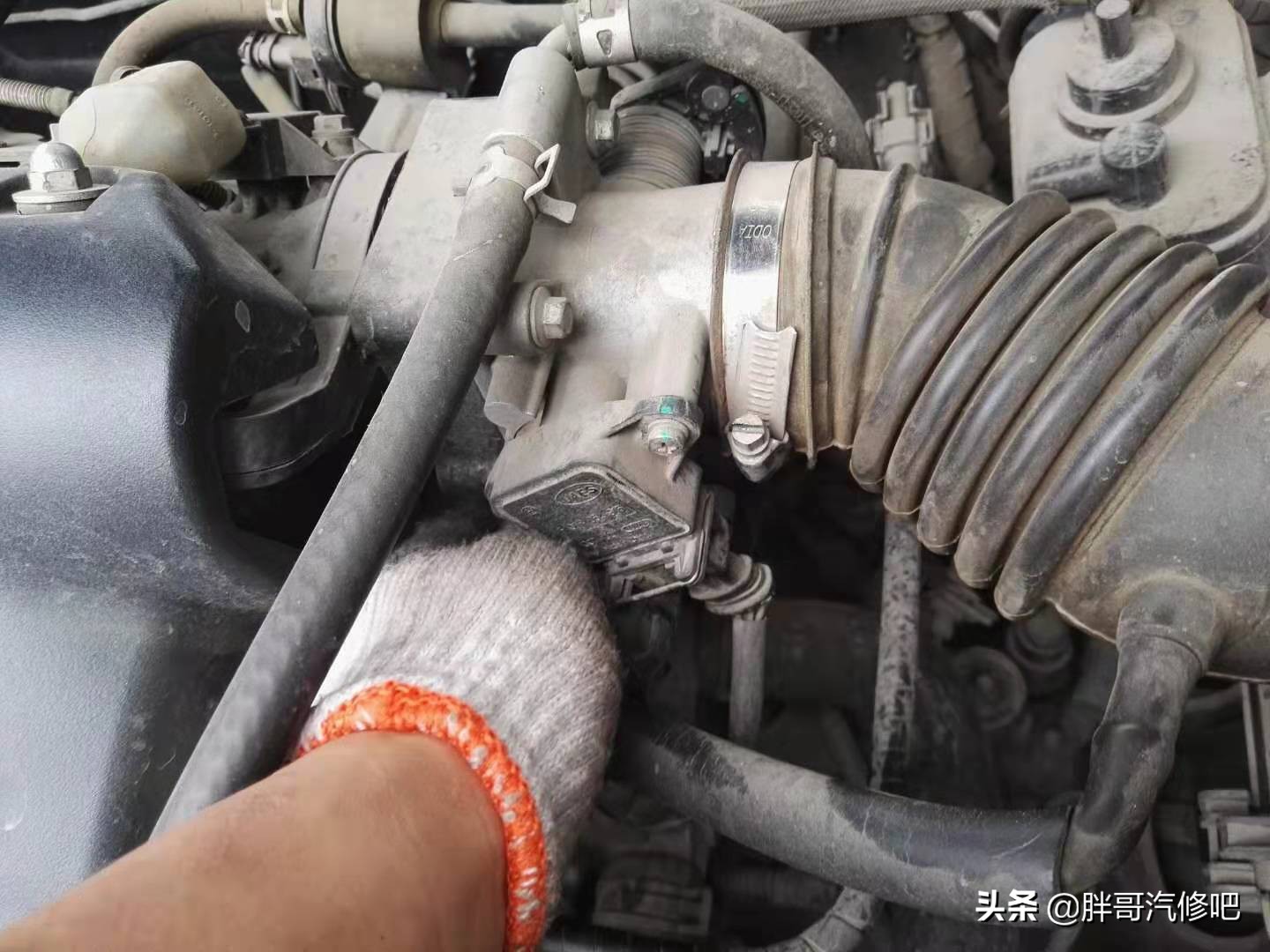 曲轴箱强制通风系统怠速不稳,发动机怠速不稳有没有故障灯