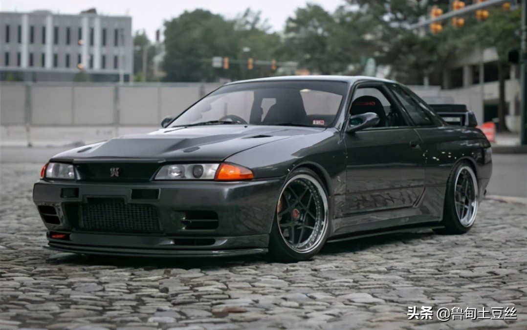 什么车可以改日产r32,日产r32爆改低趴