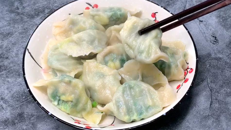 三鲜水饺怎么好包不散视频,三鲜饺子怎样做到汁多皮薄
