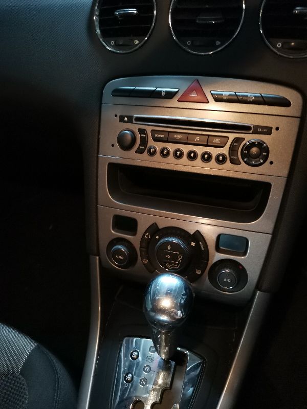 试驾1.6t标致308视频,标致3081.6t二手车