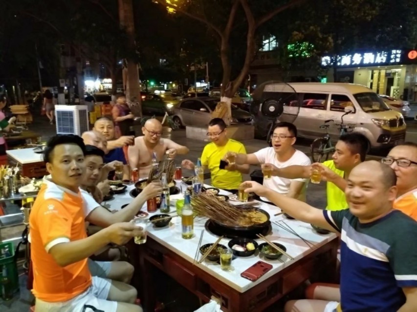 不负韶华我们都是追梦人公益广告,不负韶华我们都是追梦人广告